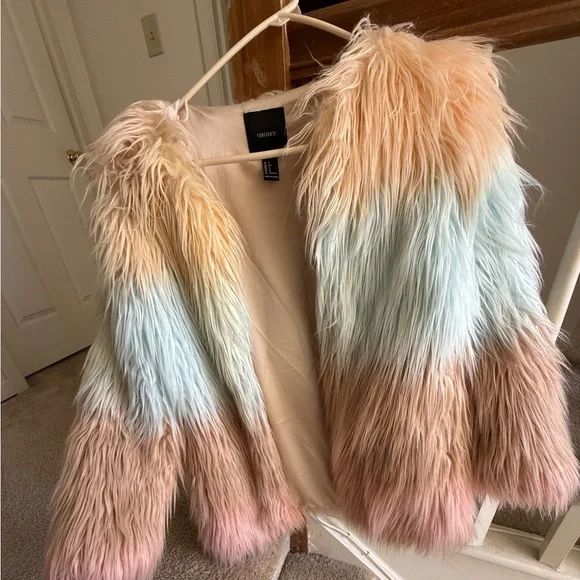 Forever 21 Pastel Faux Fur Coat in Peach, Light Blue & Pink - Picture 4 of 5
